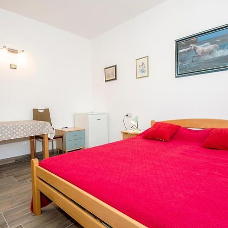 Guest House Ab Adria Home โรวีน ภายนอก รูปภาพ