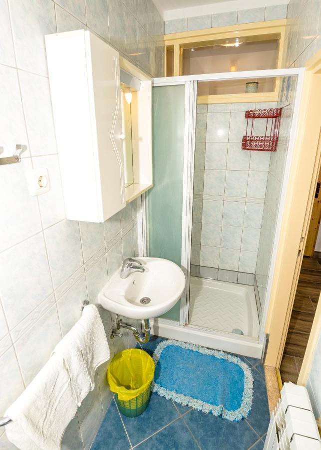 Guest House Ab Adria Home โรวีน ภายนอก รูปภาพ