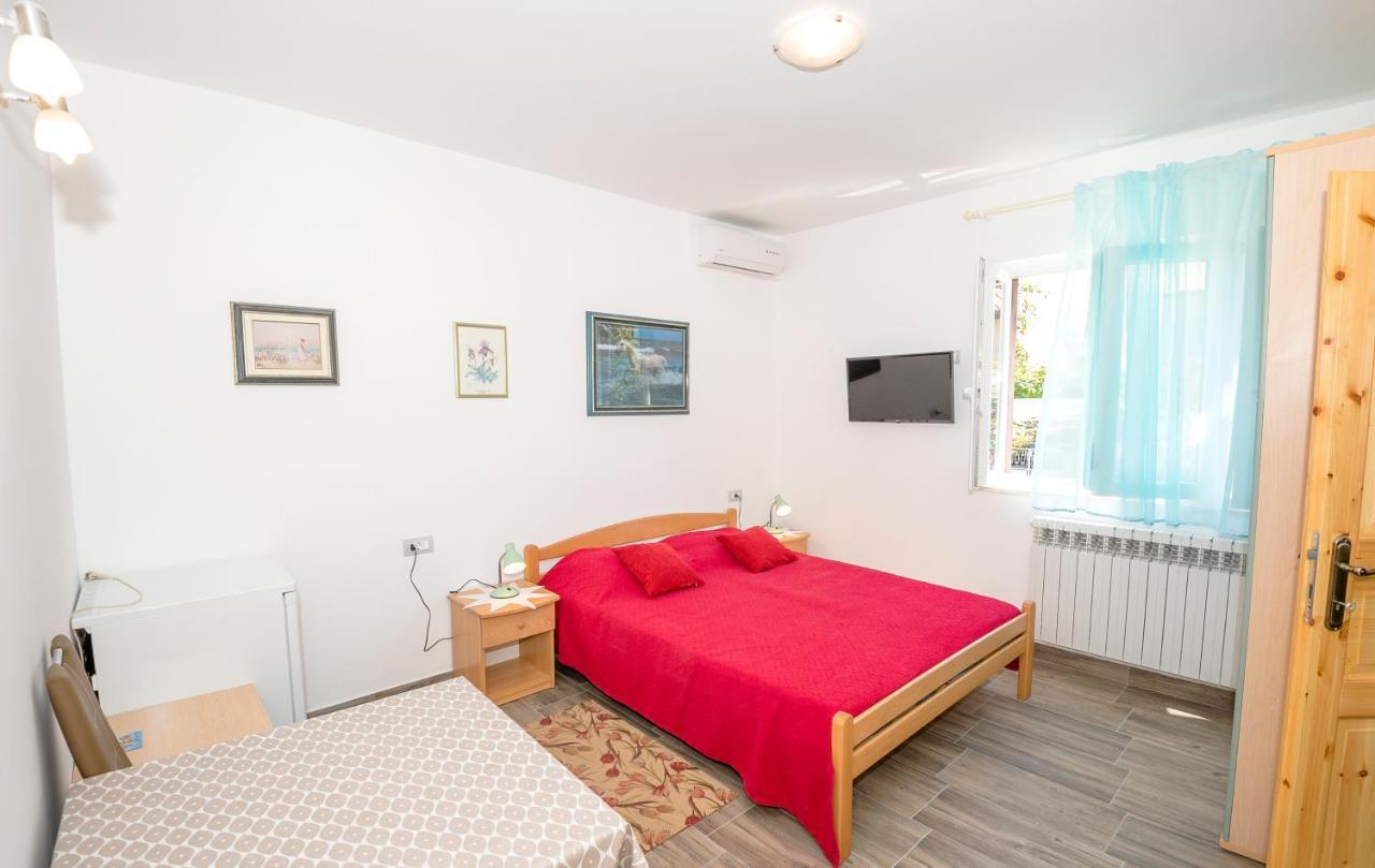 Guest House Ab Adria Home โรวีน ภายนอก รูปภาพ