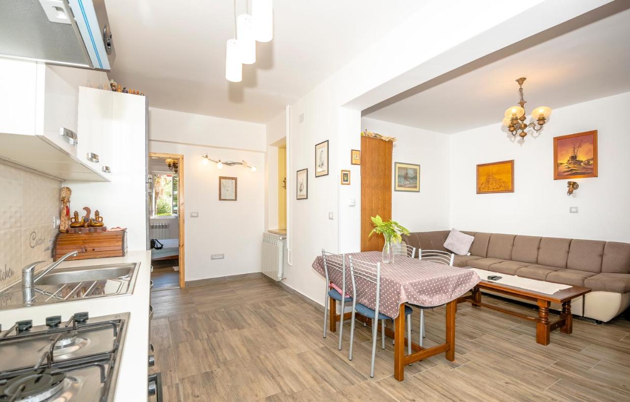 Guest House Ab Adria Home โรวีน ภายนอก รูปภาพ