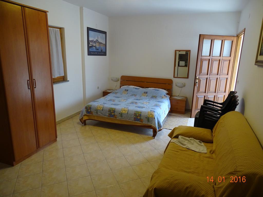 Guest House Ab Adria Home โรวีน ห้อง รูปภาพ